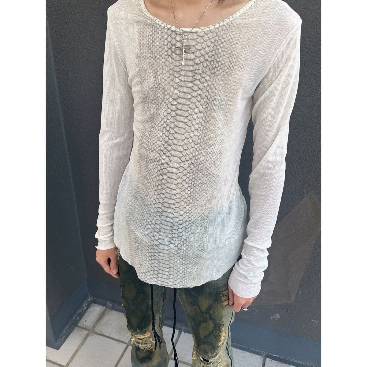 Tops Longsleeve Black Round Ne - đánh giá và giá Tee Graphic Print